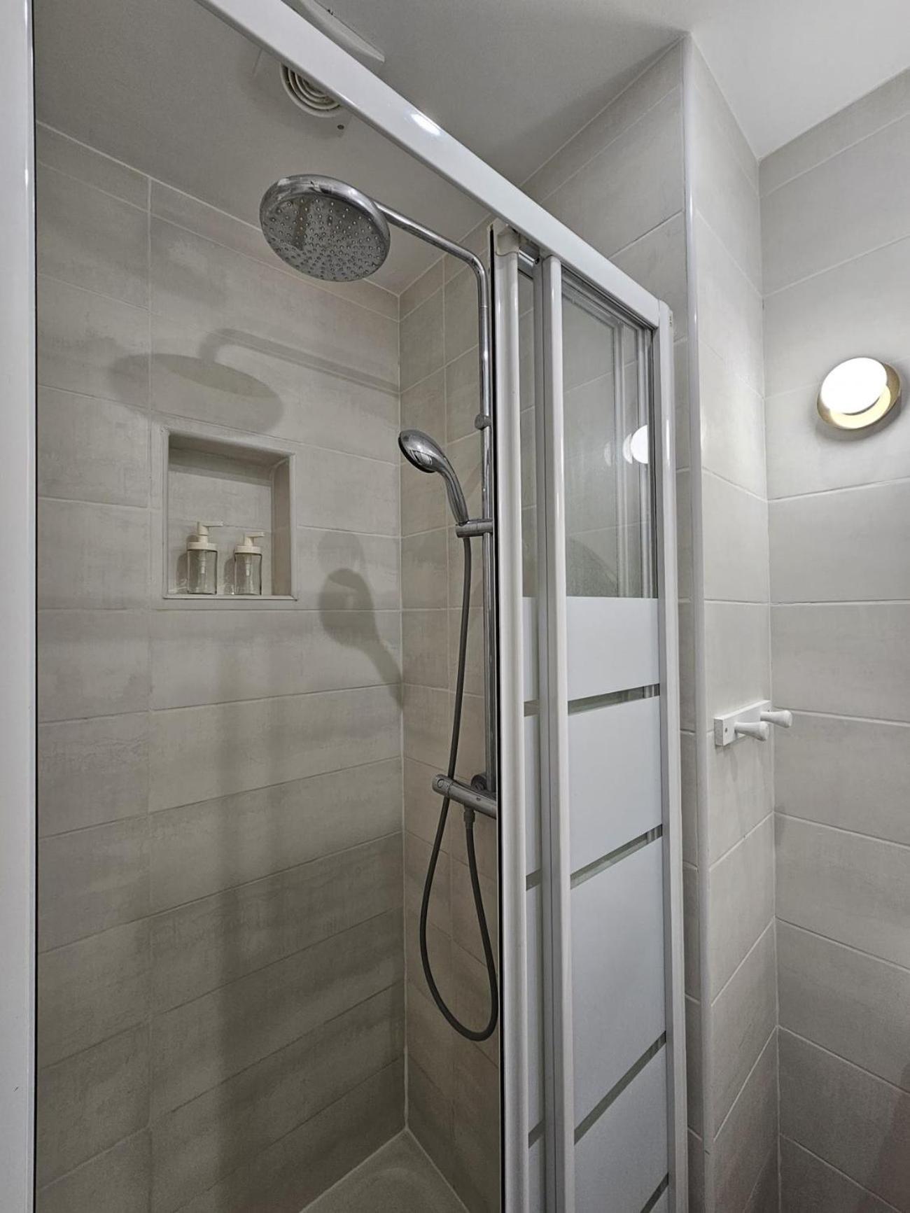 Beautiful 1 Bedroom Flat In Paris 17Th エクステリア 写真